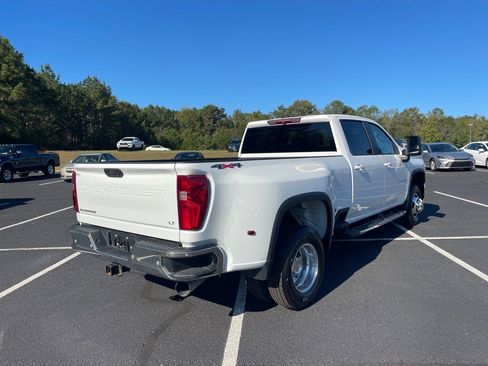 Used 2024 Chevrolet Silverado 3500 LT w/ Safety Package image 17