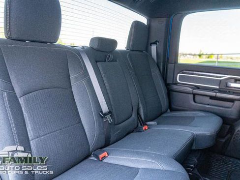 Used 2020 RAM 2500 Big Horn w/ Level 1 Equipment Group AWD/4WD image 29