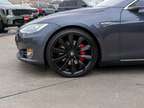 Used 2015 Tesla Model S P85D image 28