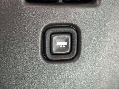 New 2025 Chevrolet Express 3500 w/ Power Convenience Package image 17