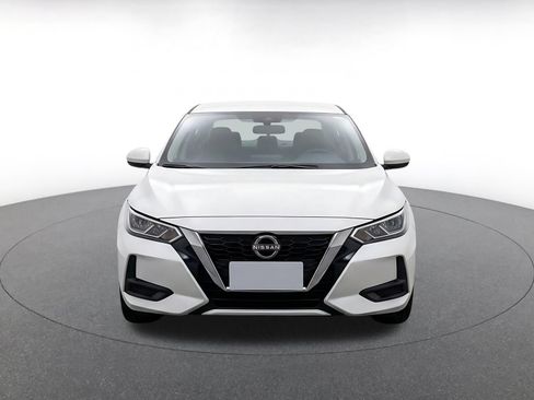 Used 2025 Nissan Sentra SV FWD image 2