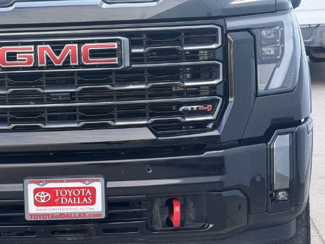 Used 2024 GMC Sierra 2500 AT4 w/ AT4 Premium Plus Package AWD/4WD image 8