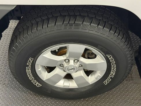 Used 2012 Nissan Xterra S AWD/4WD image 19