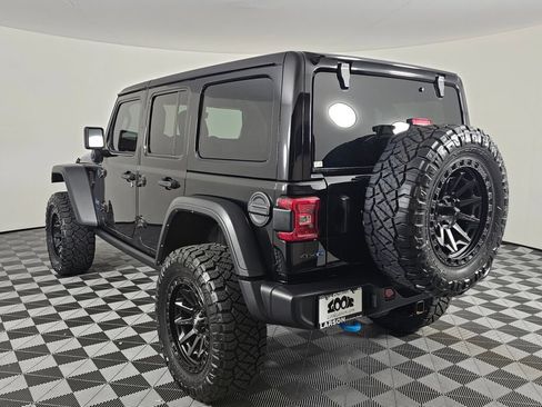 Used 2022 Jeep Wrangler Unlimited Rubicon 4xe w/ Cold Weather Group AWD/4WD image 5