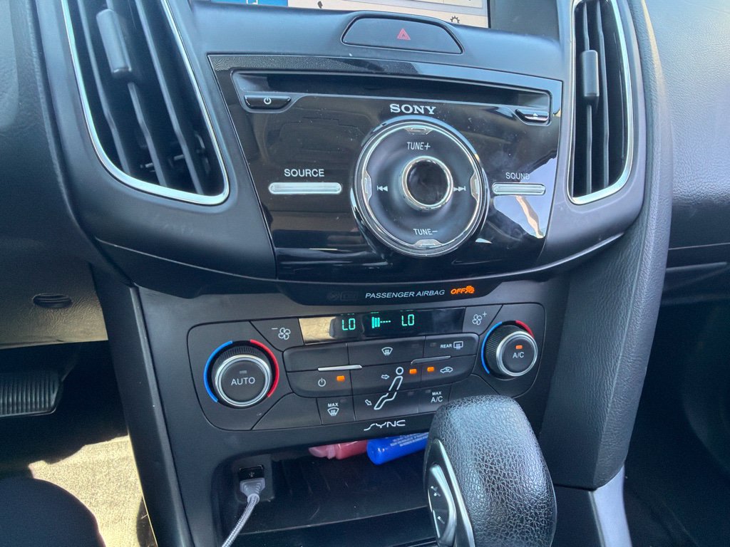 Used 2018 Ford Focus SEL FWD image 14