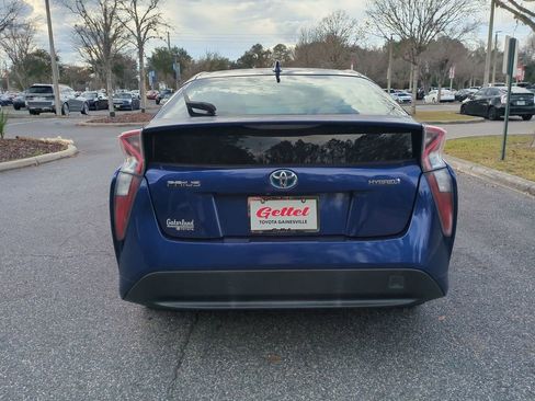 Certified 2016 Toyota Prius Three image 6