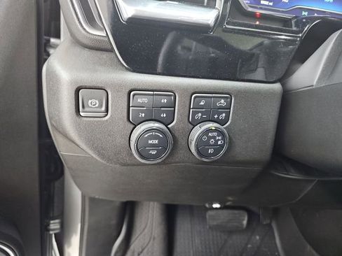 Used 2025 Chevrolet Silverado 1500 High Country w/ High Country Premium Package image 11