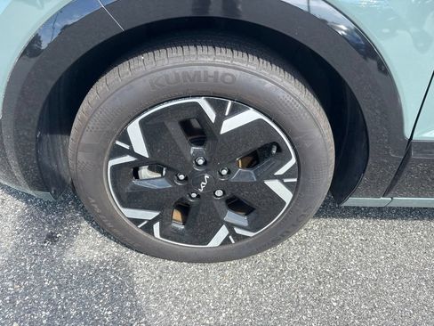 Used 2023 Kia Niro Wave w/ Wave Preserve Package FWD image 10