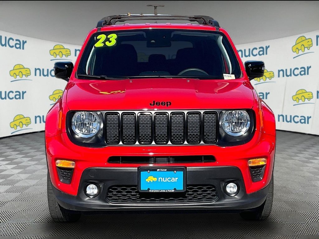 Used 2023 Jeep Renegade Altitude AWD/4WD image 2