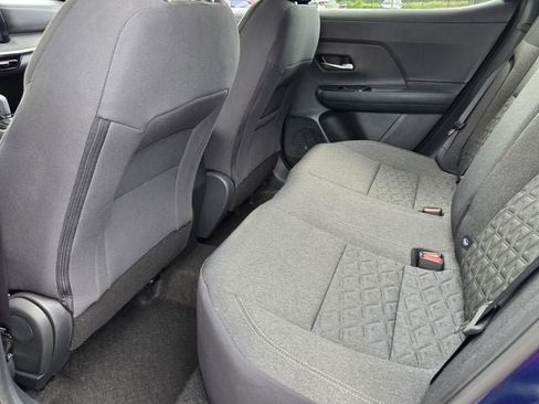 Used 2025 Nissan Kicks SV FWD image 11