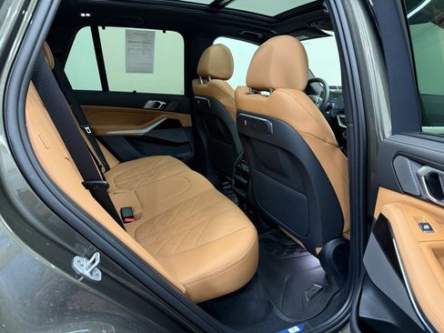 Used 2024 BMW X5 xDrive40i w/ Premium Package AWD/4WD image 12