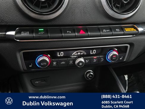 Used 2018 Audi A3 e-tron Premium Plus w/ Technology Package image 21