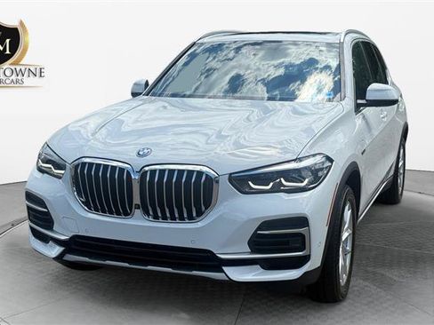 Used 2022 BMW X5 xDrive45e w/ Climate Comfort Package AWD/4WD image 1