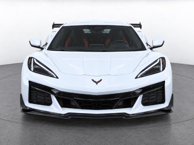 Used 2024 Chevrolet Corvette Z06 w/ Z07 Performance Package RWD image 7