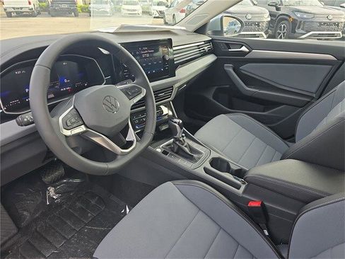 New 2025 Volkswagen Jetta SE image 16