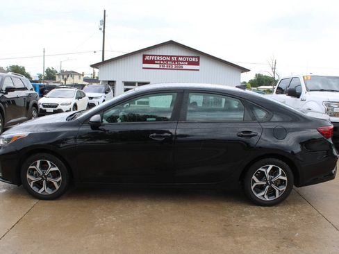 Used 2019 Kia Forte LXS FWD image 1