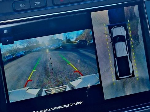 Used 2022 Ford F450 Platinum w/ FX4 Off-Road Package image 22