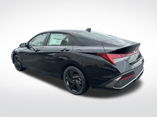 New 2026 Hyundai Elantra SEL FWD image 38