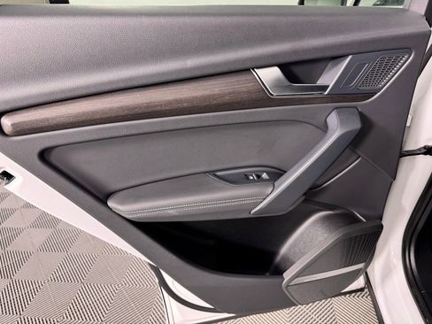 Used 2024 Audi Q5 2.0T Premium Plus image 27