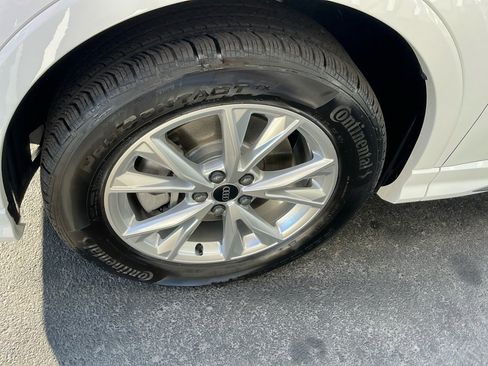 Certified 2025 Audi Q3 2.0T Premium Plus w/ Premium Plus Package image 25