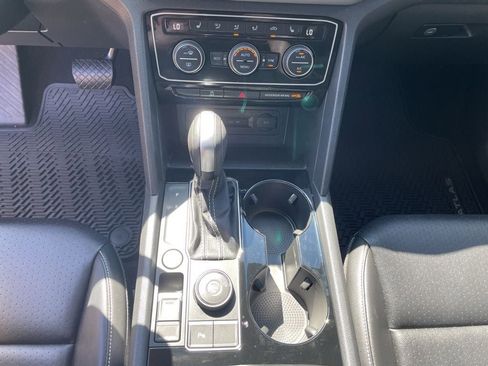 Certified 2022 Volkswagen Atlas SEL AWD/4WD image 21