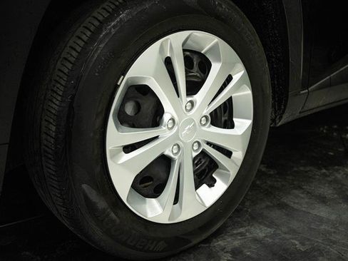 Used 2024 Chevrolet Trax LS FWD image 3