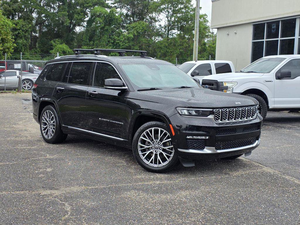 Used 2022 Jeep Grand Cherokee L Summit AWD/4WD image 2
