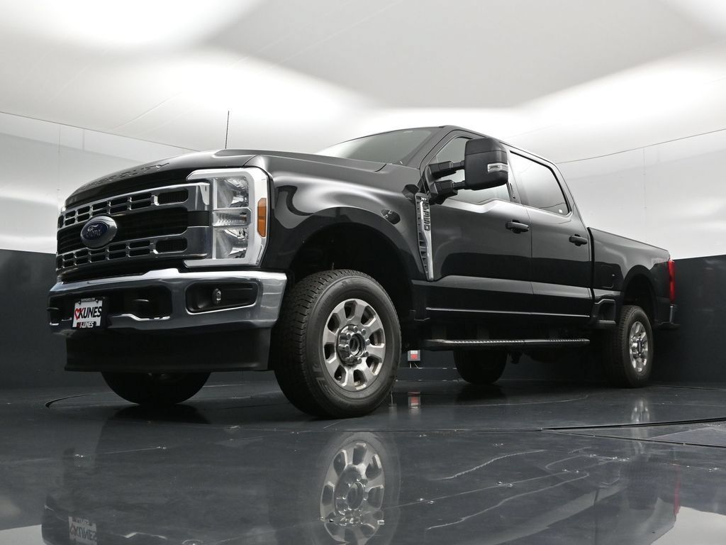Used 2024 Ford F350 XLT AWD/4WD image 47
