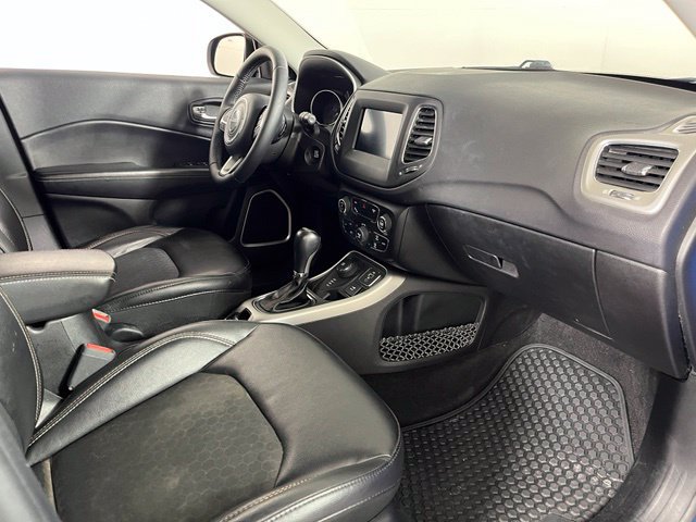Used 2018 Jeep Compass Latitude w/ Popular Equipment Group AWD/4WD image 41