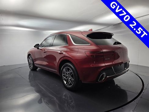 Used 2023 Genesis GV70 2.5T w/ Advanced Package image 12