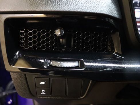 Used 2025 Honda CR-V EX-L image 34