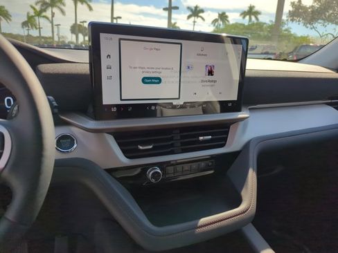 New 2026 Ford Explorer Active w/ Active Comfort Package image 12