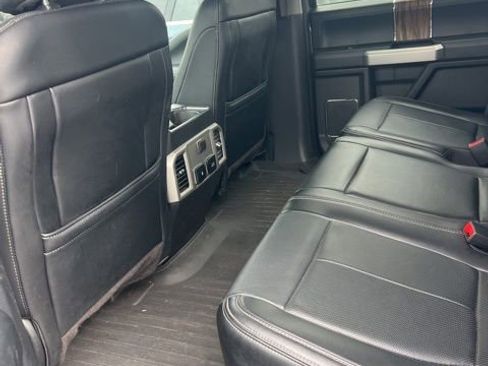 Used 2019 Ford F150 Lariat image 3