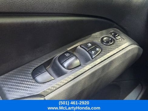 Used 2024 Nissan Altima 2.5 SV FWD image 29