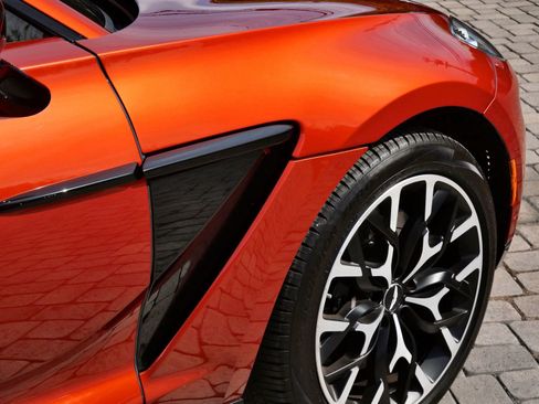 Used 2021 Aston Martin DBX AWD/4WD image 9