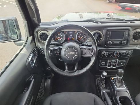 Used 2018 Jeep Wrangler Unlimited Sport S AWD/4WD image 11