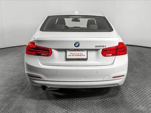 Used 2016 BMW 320i Sedan image 7