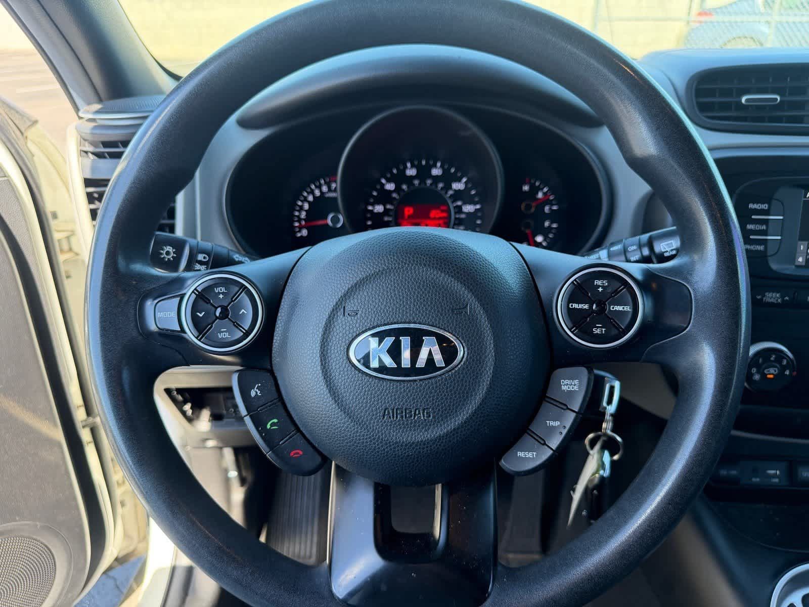 Used 2017 Kia Soul FWD image 12