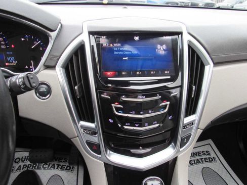 Used 2014 Cadillac SRX Luxury image 17