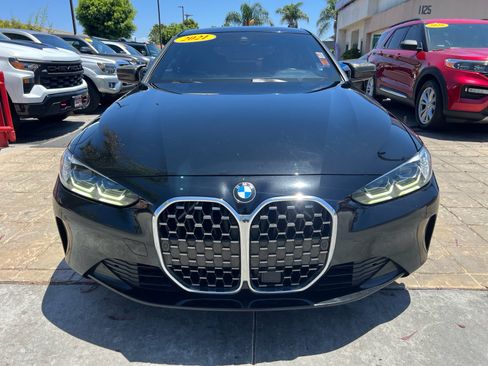 Used 2021 BMW 430i Coupe w/ Convenience Package RWD image 3