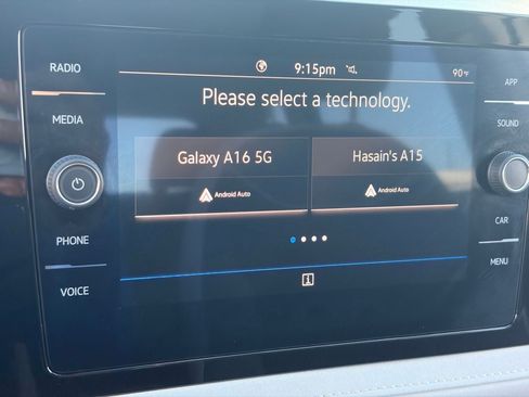 Used 2025 Volkswagen Taos SE FWD image 22