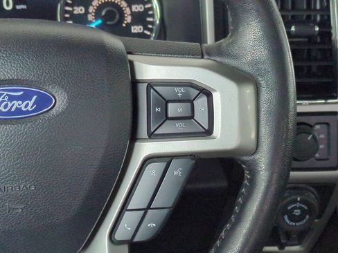 Used 2020 Ford F150 Lariat w/ Equipment Group 502A Luxury AWD/4WD image 36