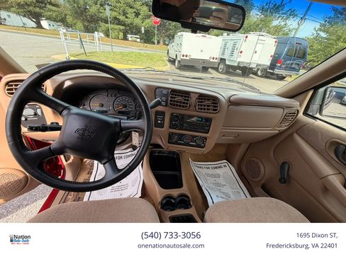 Used 2000 Chevrolet S10 Pickup LS w/ Preferred Equipment Group AWD/4WD image 11