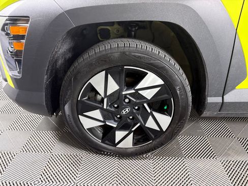 Used 2024 Hyundai Kona SEL AWD/4WD image 11
