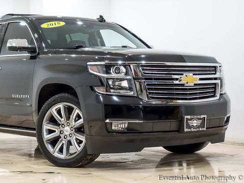 Used 2018 Chevrolet Suburban Premier image 2