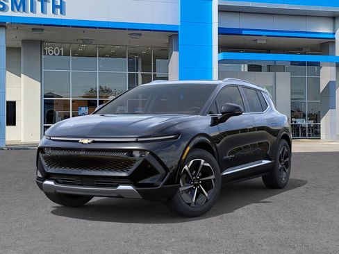 New 2025 Chevrolet Equinox EV LT image 30