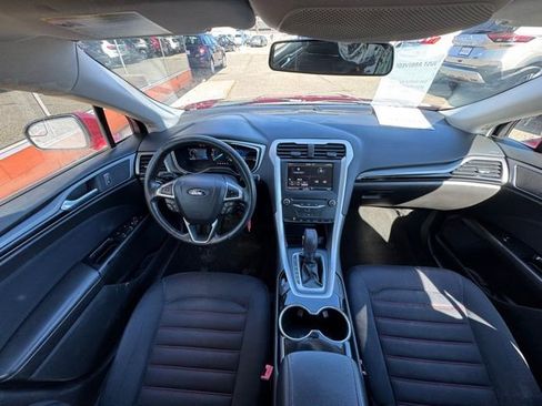 Used 2015 Ford Fusion SE image 20