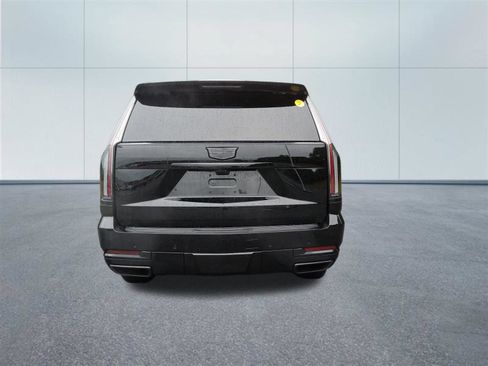 Used 2026 Cadillac Escalade ESV Sport w/ LPO, ONYX Package AWD/4WD image 4