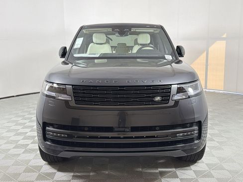 New 2025 Land Rover Range Rover SE image 8