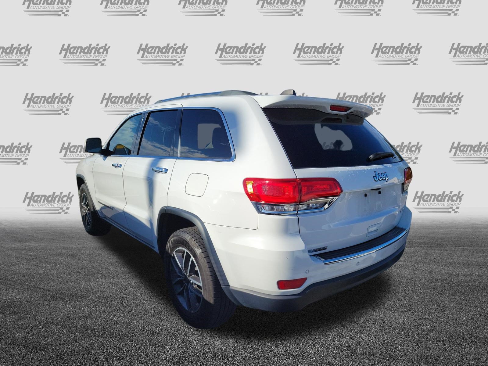 Used 2019 Jeep Grand Cherokee Limited w/ Luxury Group II RWD image 8